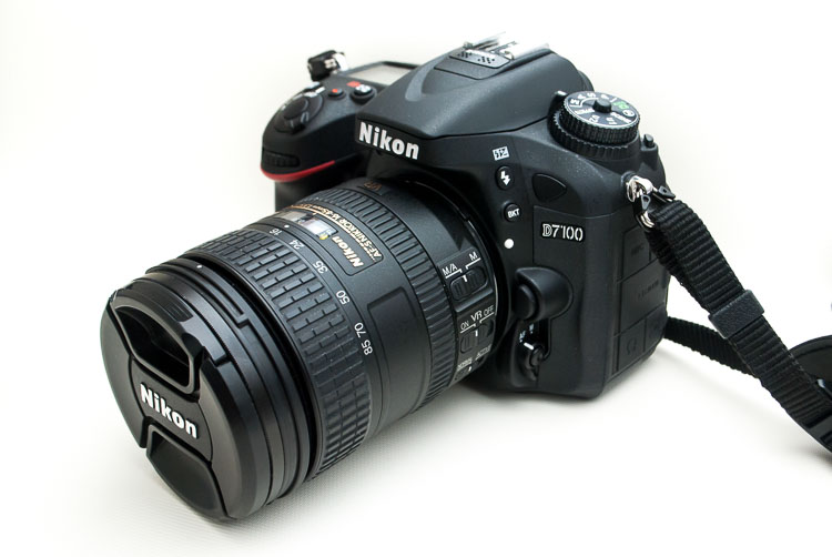 Nikon D7100 Pros