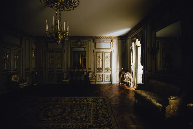 Dark Room Aperture Function